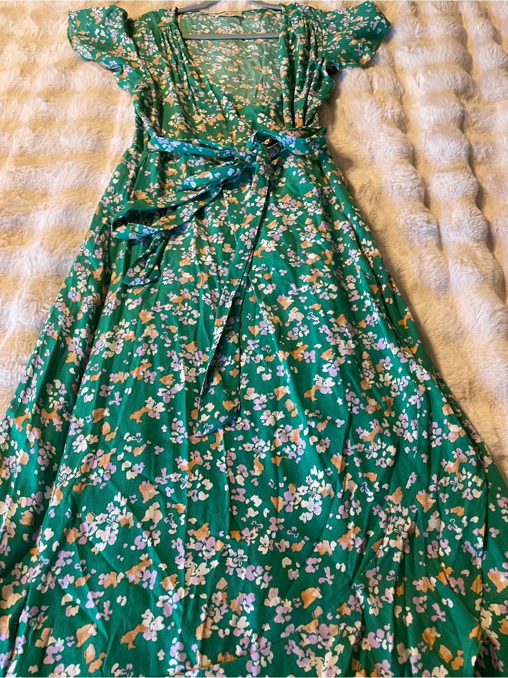 Audrey 3+1 Green Floral Wrap Maxi Dress - Picture 13 of 16